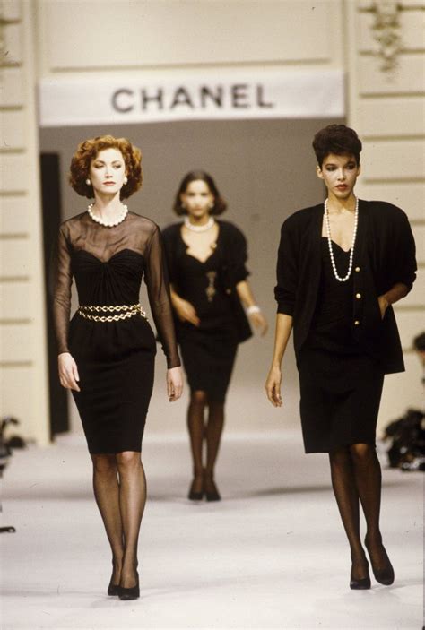 chanel couture 2000|Chanel fashion show 2000.